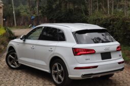 AUDI Q5 S-LINE